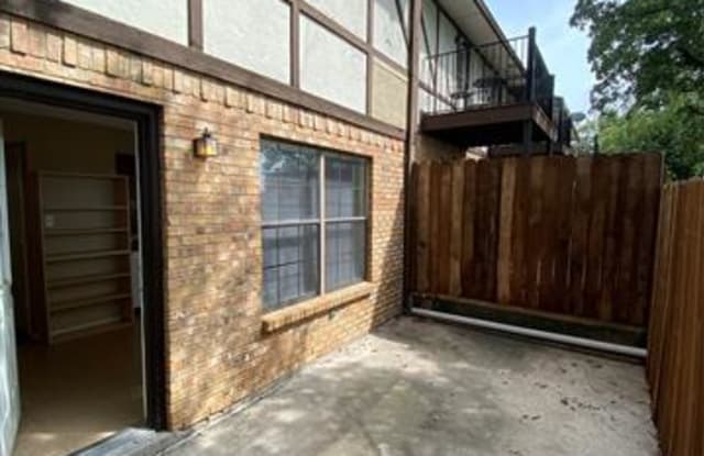 1147 Dallas Drive - 1147 Dallas Drive, Denton, TX 76205