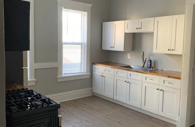 411 West Park Avenueunit 411 1/2 Gallery 1