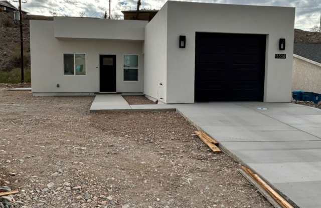 New Duplex! Gallery 1