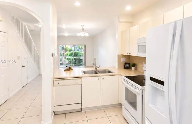 7931 Tuscany Way Gallery 2