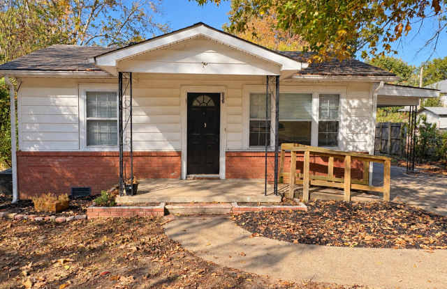 Fully renovated 4 bed, 3 bath in Benton! Gallery 1