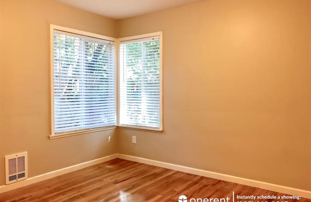 10640 SE 16th St #unit 1 Unit 1 - 10640 SE 16th St, Bellevue, WA 98004