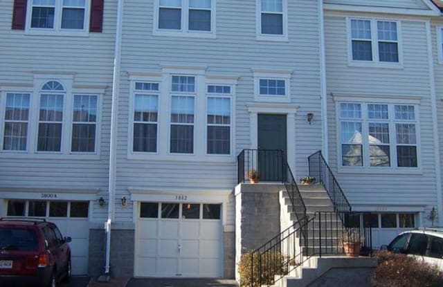 3802 Elbert Ave - 3802 Elbert Avenue, Alexandria, VA 22305