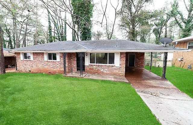 Spacious 4 Bedroom Decatur Gem - Move in by 11/15/24 and get $100 GC - 2707 Cavalier Way, Panthersville, GA 30034