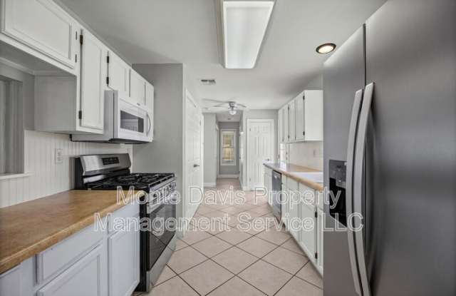 2502 Cynthia Court Gallery 4