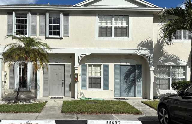 3145 SW 50th St photos photos