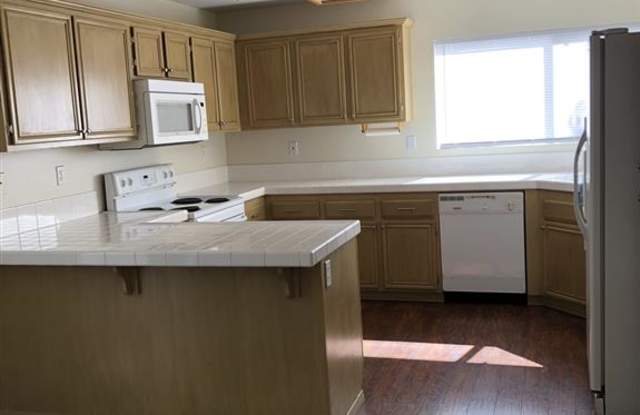 31949 Arlington Circle Gallery 4