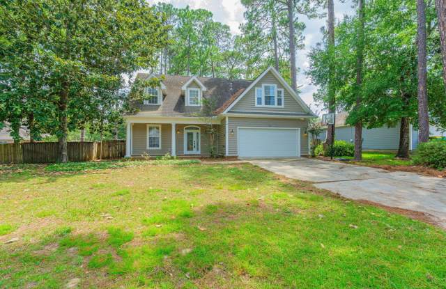 SPACIOUS home in great location!! photos photos