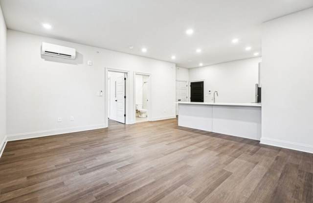472 Roxborough Avenue - 3R Gallery 3