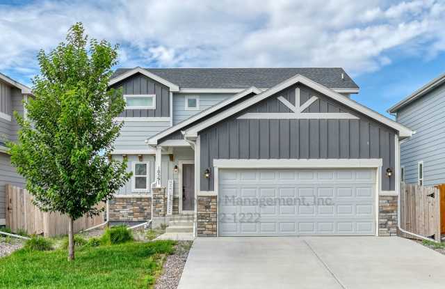 Gorgeous 3 Bedroom House Located in Lorson Ranch photos photos