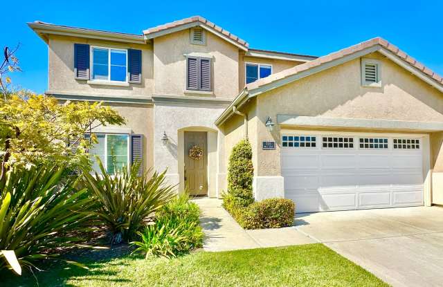 Wonderful & Updated Two-Story in the Quiet and Peaceful Wanis View Estates Community of Oceanside! photos photos