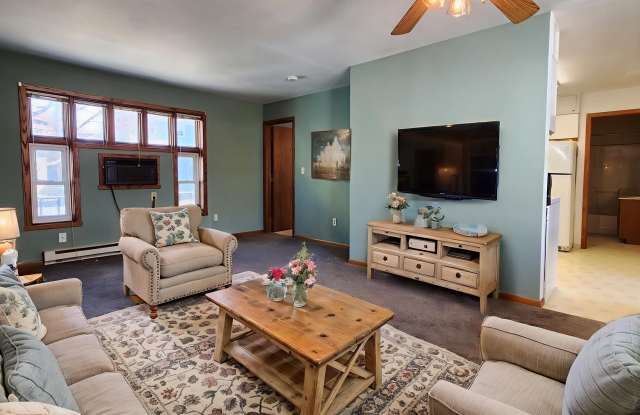 1117 2nd Ave S - 2 - 1117 2nd Avenue South, Fargo, ND 58103