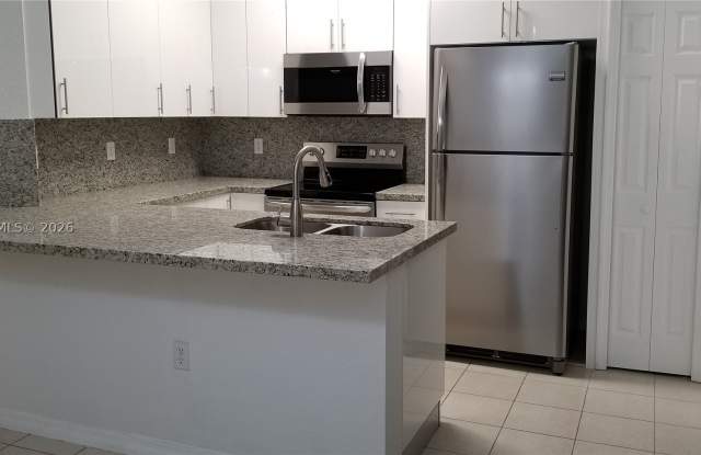 8432 NW 107 ct Gallery 2