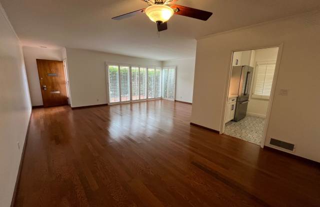 Villa Constance South Condo Gallery 4