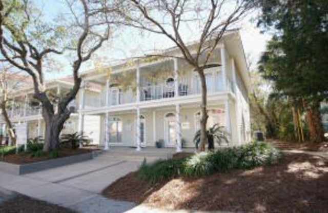 165 SE Brooks Street unit: F - 165 Brooks Street Southeast, Fort Walton Beach, FL 32548