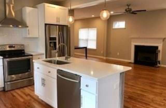 1608 OLYMPIAN Circle SW Gallery 3