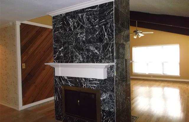 7000 Santa Rita Court Gallery 4