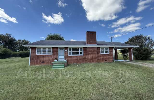 357 Hickory Ln Gallery 1