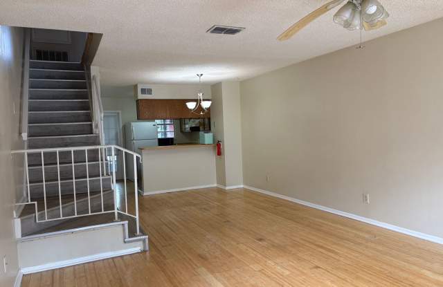 2bed/2.5bath townhome in Victoria Terrace only $1540/month Water included! Available Oct 1st Gallery 3