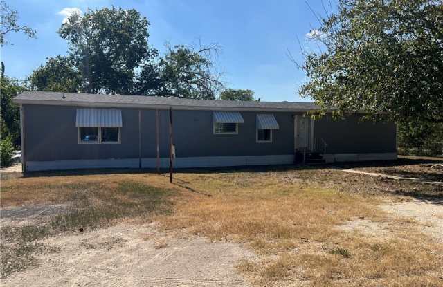 148 Arthur Lane - 148 Arthur Lane, McQueeney, TX 78123