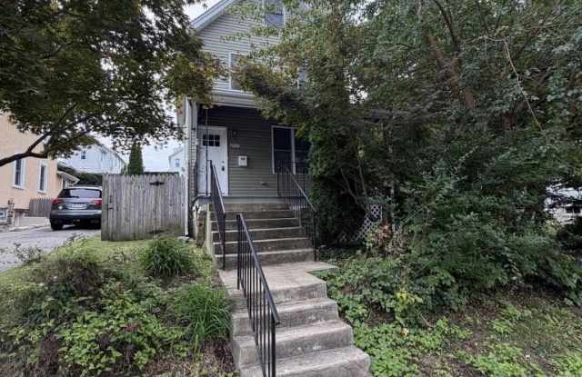 217 SIMPSON RD Gallery 1