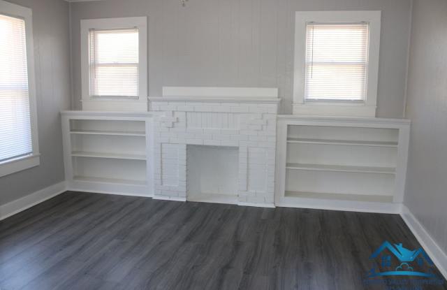 For Rent - 2 Bed/ 1 Bath Home Gallery 3