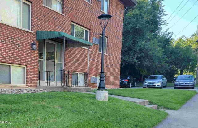 933-937 Highland Avenue - 933 Highland Avenue, Covington, KY 41011
