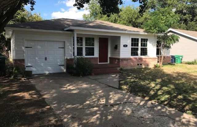 816 Emery St - 816 Emery St, Denton, TX 76201