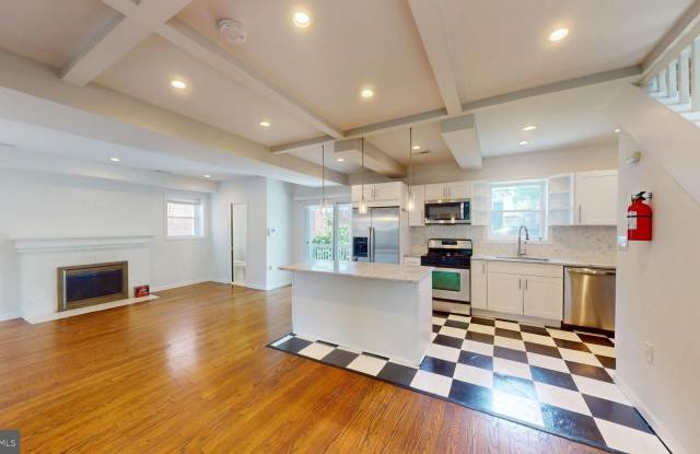 452 OAKWOOD Street SE photos photos