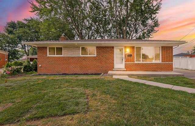33190 Priehs Court photos photos