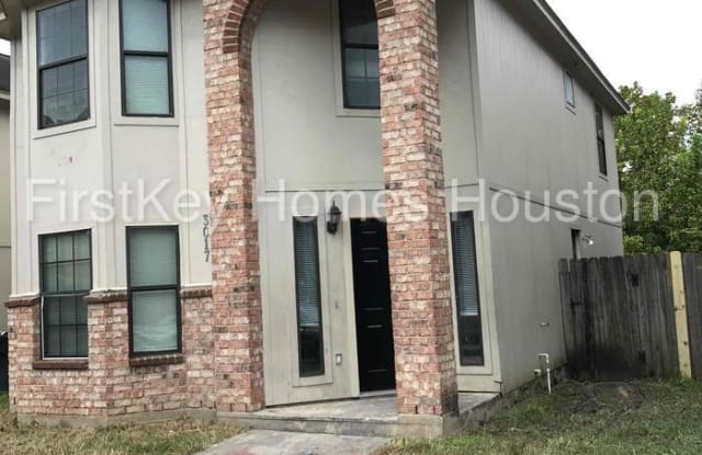 3017 La Estancia Lane - 3017 La Estancia Ln, Houston, TX 77093
