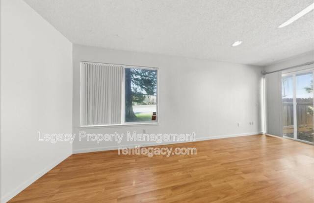 7020 La Costa Lane Gallery 4