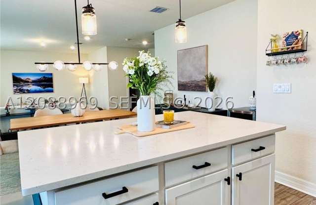 3117 Buttonwood Ct Gallery 2