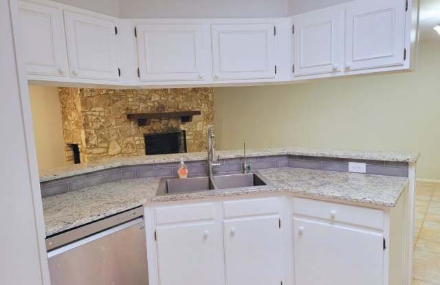 7007 Forest Grv Gallery 4