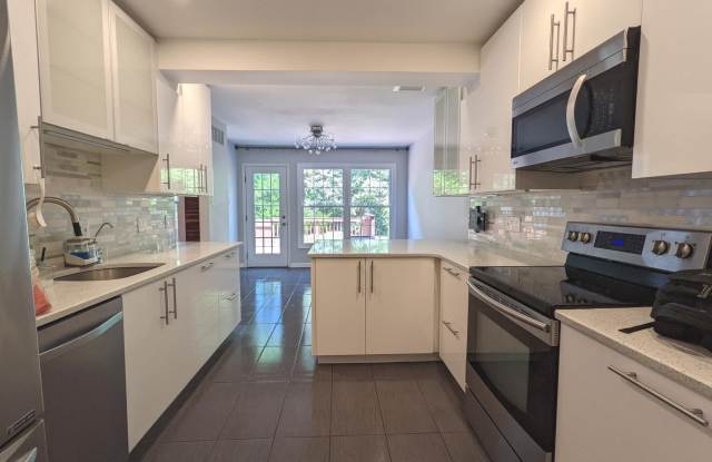 3 KAYLIN Corner photos photos 3 KAYLIN Corner photos photos