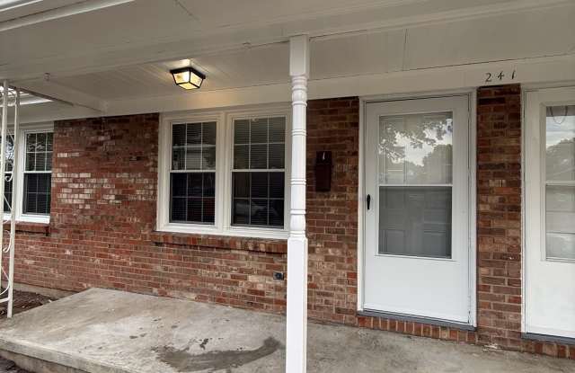 241 Sedgefield Ln - 1 Gallery 2