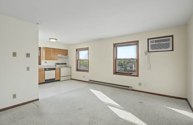 220 West Garfield Street - 3 Gallery 2
