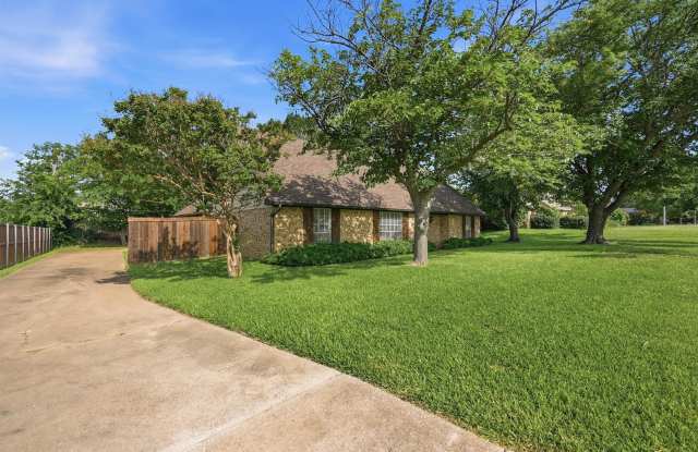 720 Blanton Drive Gallery 3