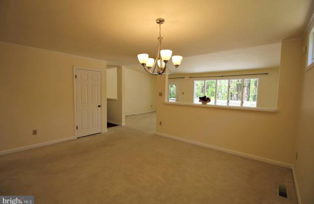 1508 FOREST LANE Gallery 4