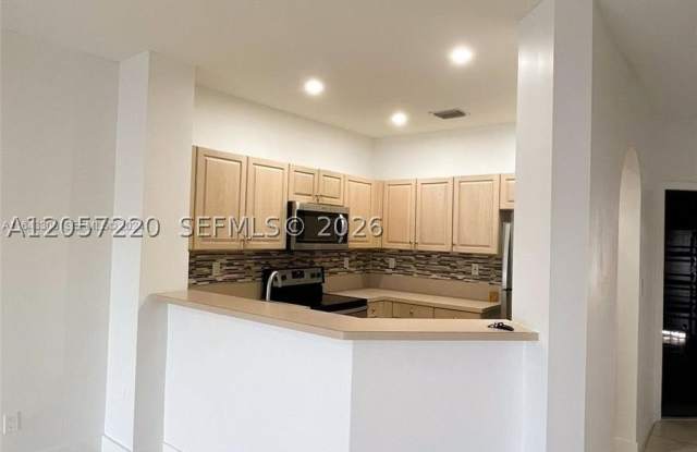 12162 SW 5th Ct Gallery 3