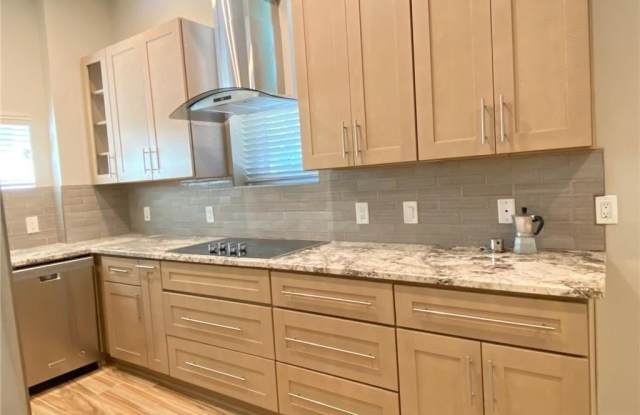 1566 New Street NE photos photos