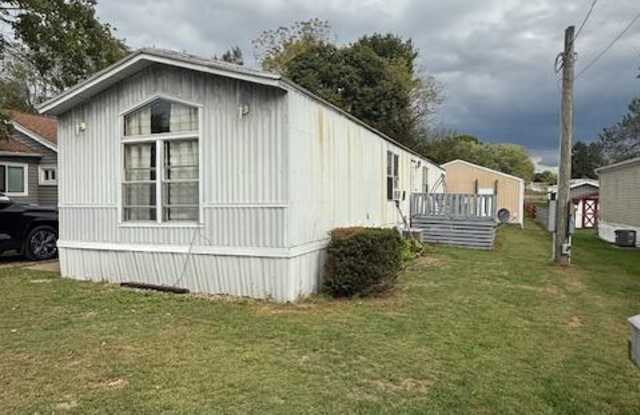 728 Pearl Drive - 728 Pearl Drive, Loudonville, OH 44842