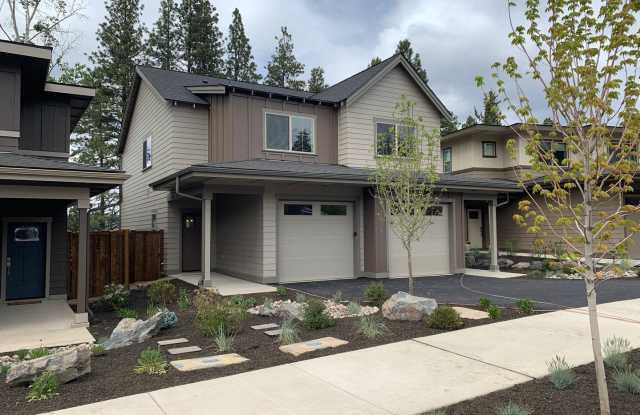 New Duplex in NW Bend Gallery 1