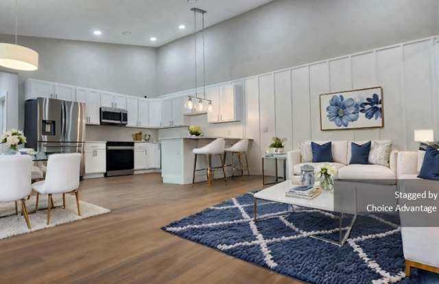 6414 W Flanders Ln Gallery 1