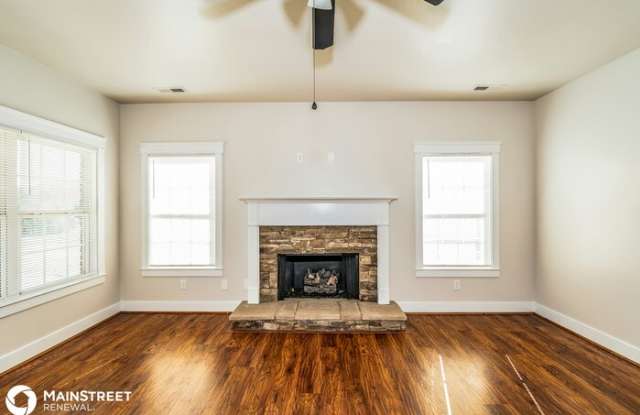 125 Smith Glen Drive Gallery 4