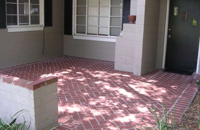 838 Rosalia Drive Gallery 3
