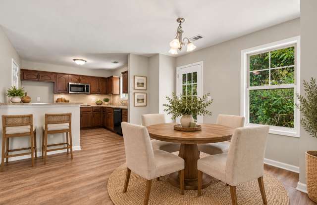121 Cypress Ct Gallery 2