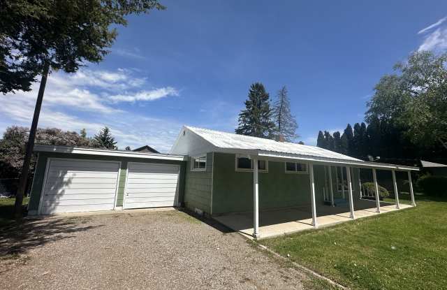 33 W Evergreen Dr - 33 West Evergreen Drive, Evergreen, MT 59901