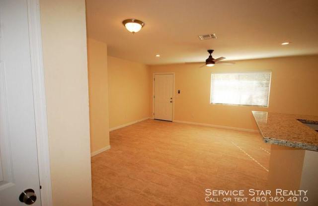 4112 N 69th Ln Gallery 4