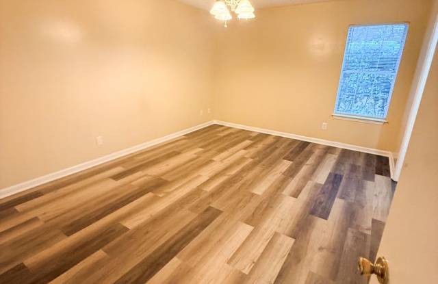 323 Jennifer Circle, Valdosta, 3BR/2BA Gallery 4